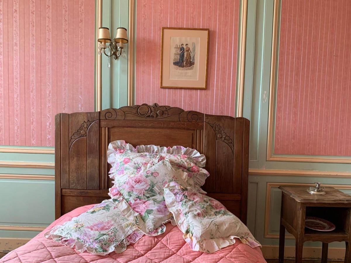 Chateau De Freschines Villefrancoeur Bagian luar foto