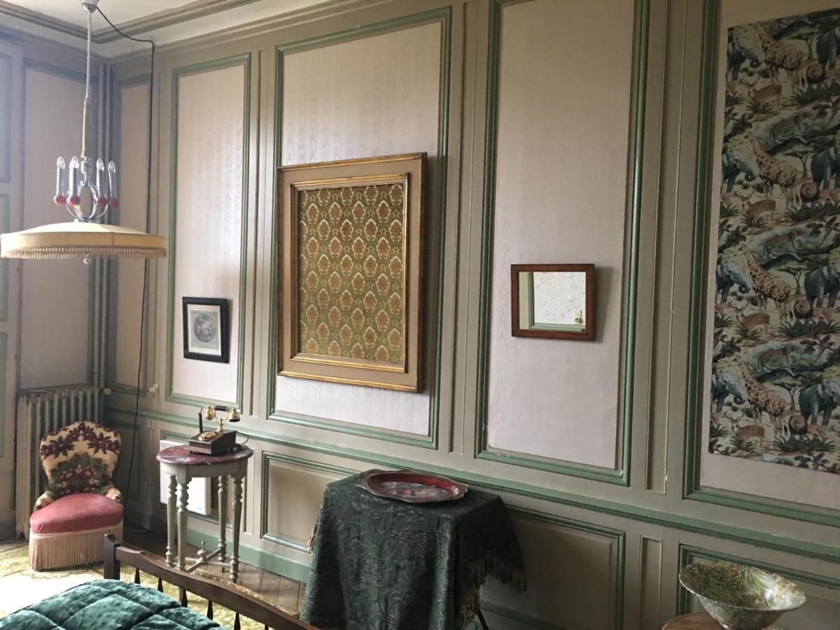 Chateau De Freschines Villefrancoeur Bagian luar foto