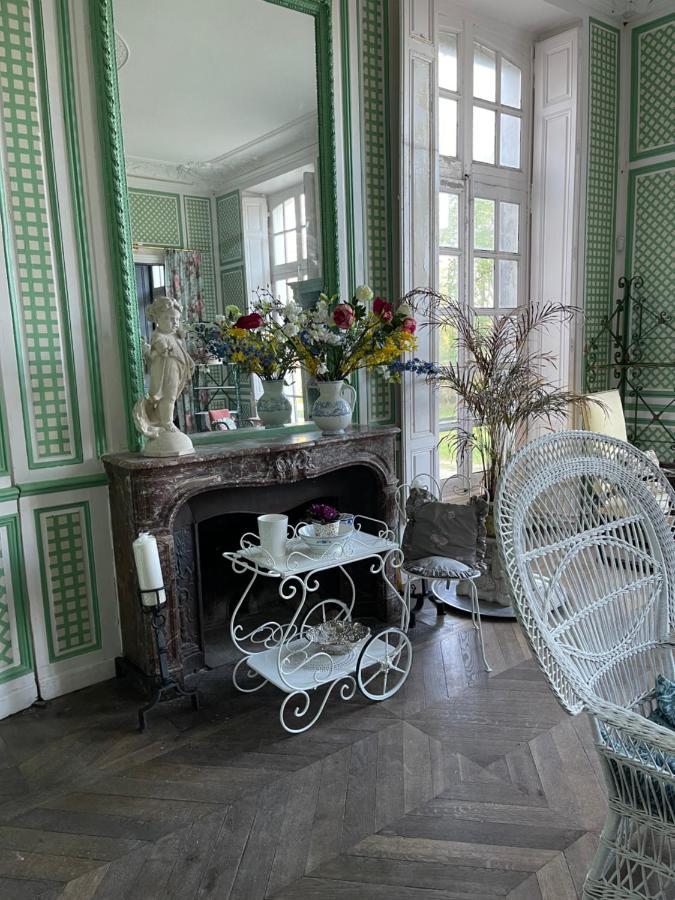 Chateau De Freschines Villefrancoeur Bagian luar foto